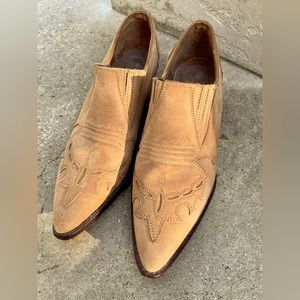 Guess Shoe Boots / 7.5